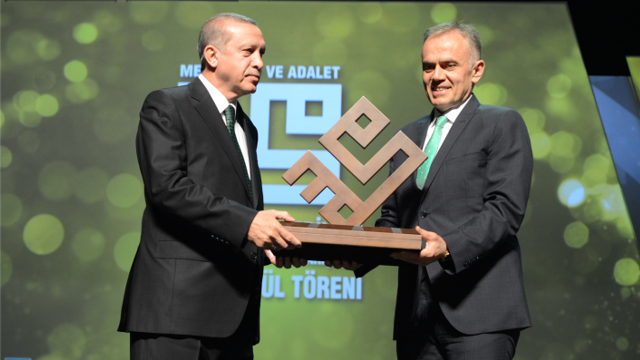 ÇEKMEKÖY BELEDİYESİ'NİN BİZ O’NU ÇOK SEVDİK PROJESİ MEB’İN DERS KİTAPLARINA GİRDİ