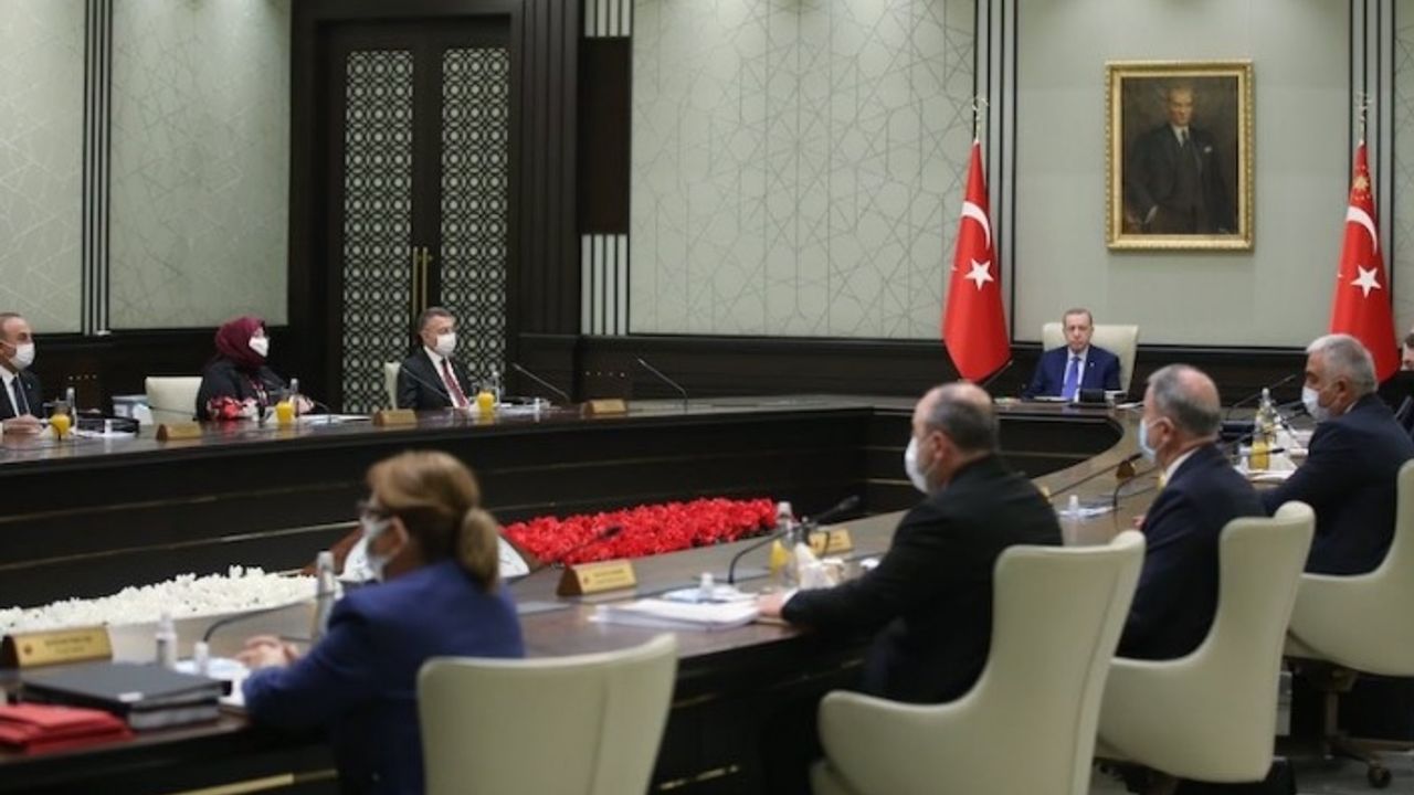 Kulis: Kabine değişikliği çarşamba günü, bazı bakanlıklar bölünüyor