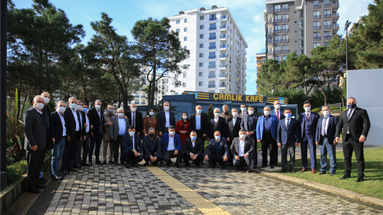 Çekmeköy Belediye Başkanı Ahmet Poyraz Muhtarları Dinledi