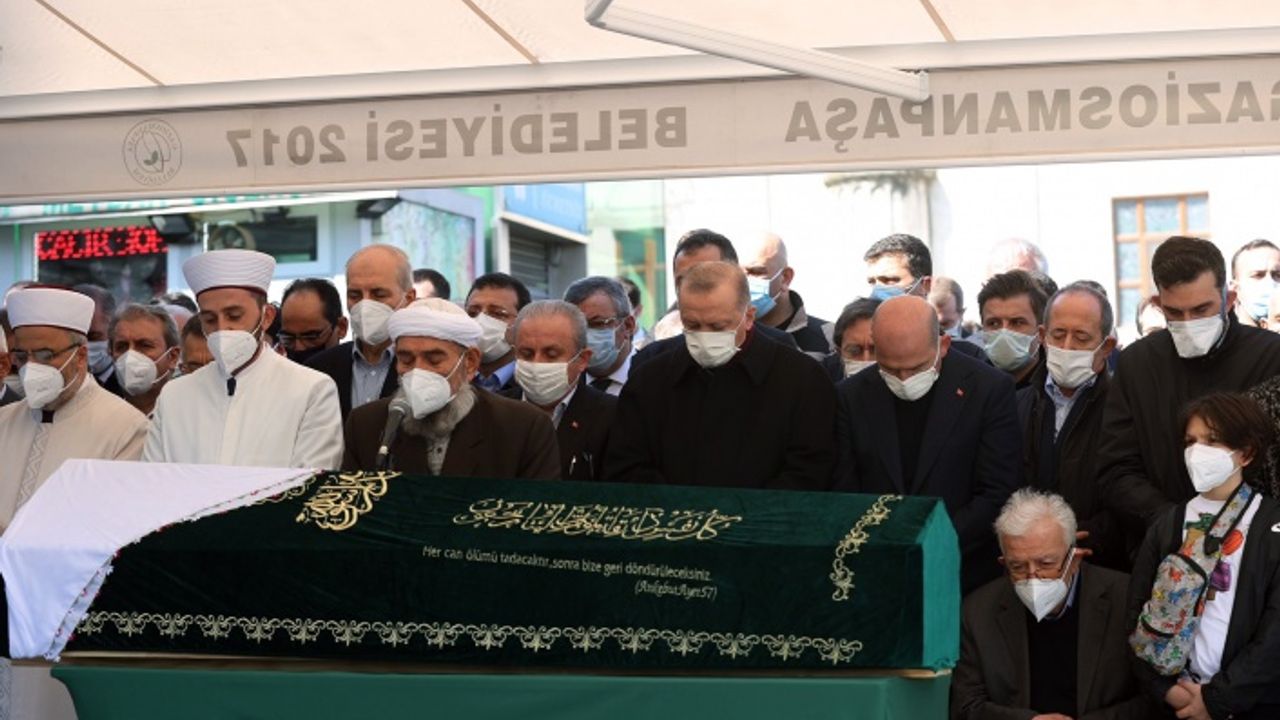 İçişleri Bakanı Soylu'nun annesi Servet Soylu son yolculuğuna uğurlandı