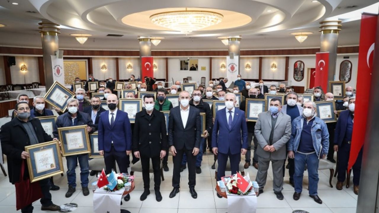 Ümraniye Belediyesi 25 Yılını dolduran Esnaflarla Biraraya Gelmeye Devam Ediyor