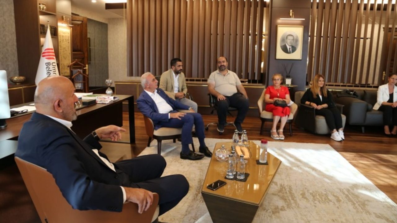 İstanbul Muhtarlar Federasyonu Başkanı Kadir Delibalta ve Yönetiminden Başkan İsmet Yıldırım'a Ziyaret