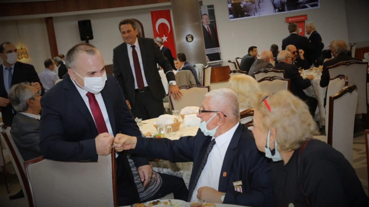 Ümraniye Kaymakamı Cengiz Ünsal ve Başkan İsmet Yıldırım’dan Gazilere Ziyaret