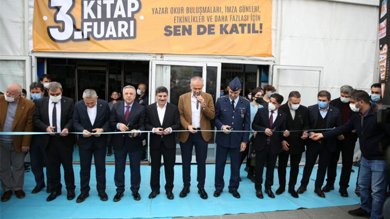 3. Çekmeköy Kitap Fuarına Yoğun İlgi