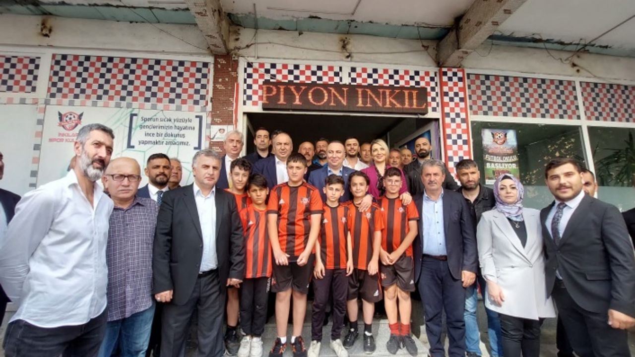 MHP GENEL BAŞKAN YARDIMCISI YÖNTER, İNKILAPSPOR FUTBOL KULÜBÜNÜ ZİYARET ETTİ