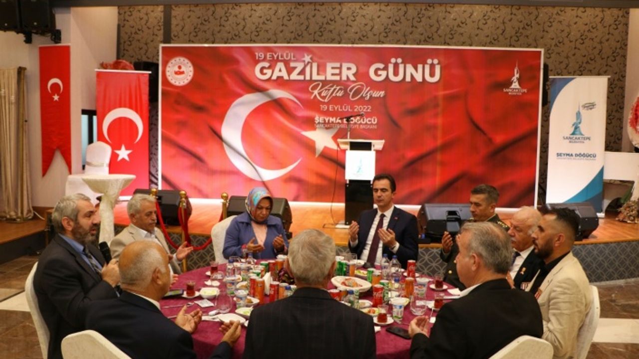 SANCAKTEPE'DE 19 EYLÜL GAZİLER GÜNÜ ÇEŞİTLİ ETKİNLİKLERLE KUTLANDI