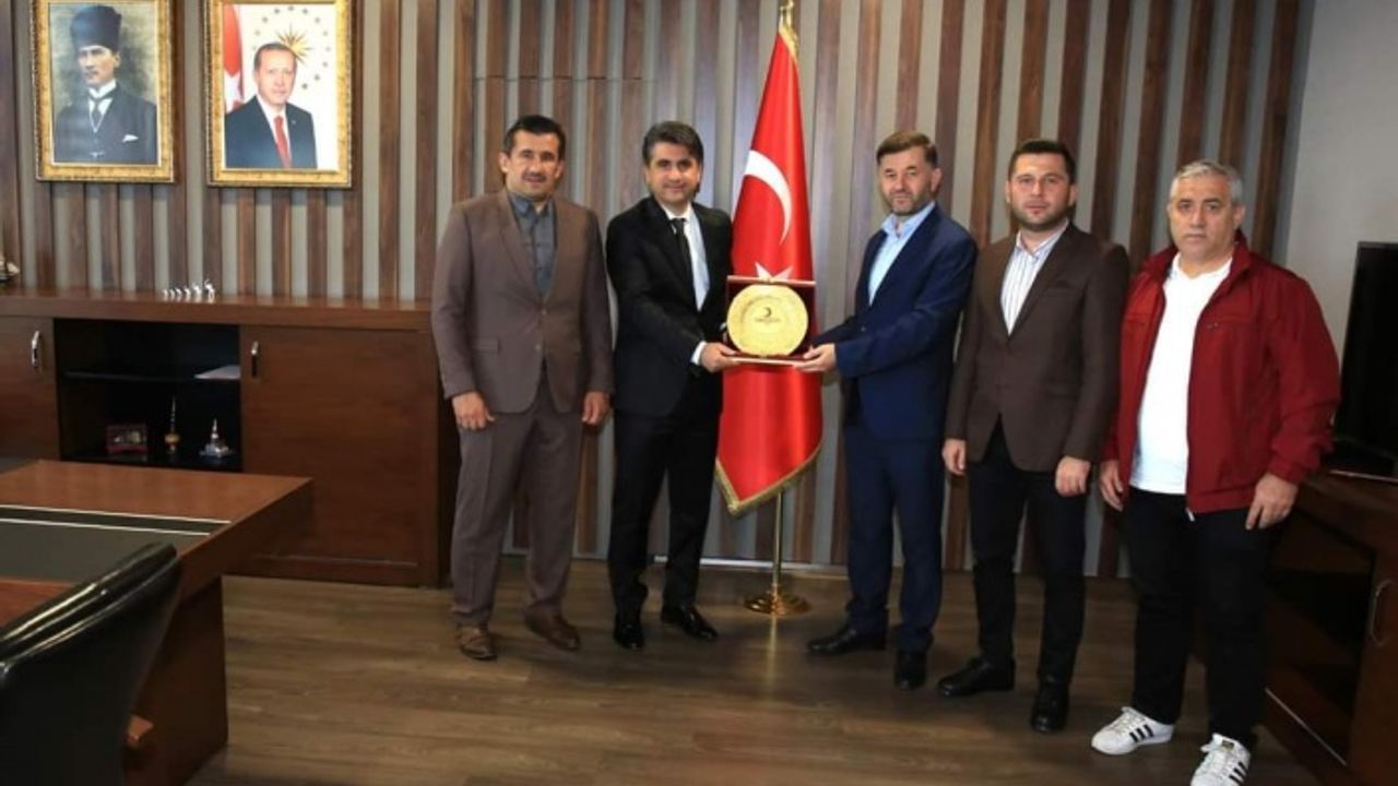 ÜMRANİYE KIZILAY YÖNETİMİ'NDEN KAYMAKAM AYDIN’A HAYIRLI OLSUN ZİYARETİ