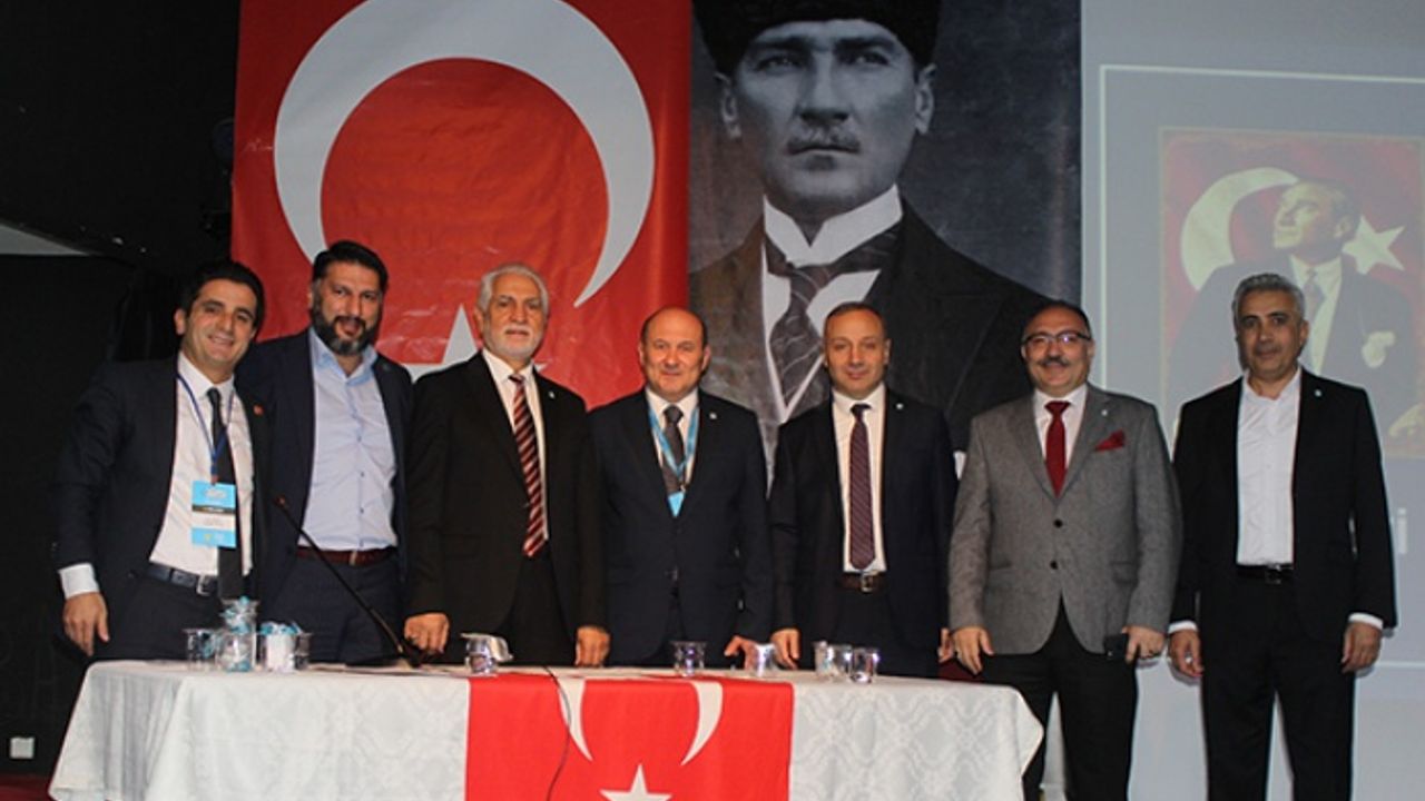 İYİ PARTİ ÇEKMEKÖY DİLAVER KOÇ’LA DEVAM DEDİ