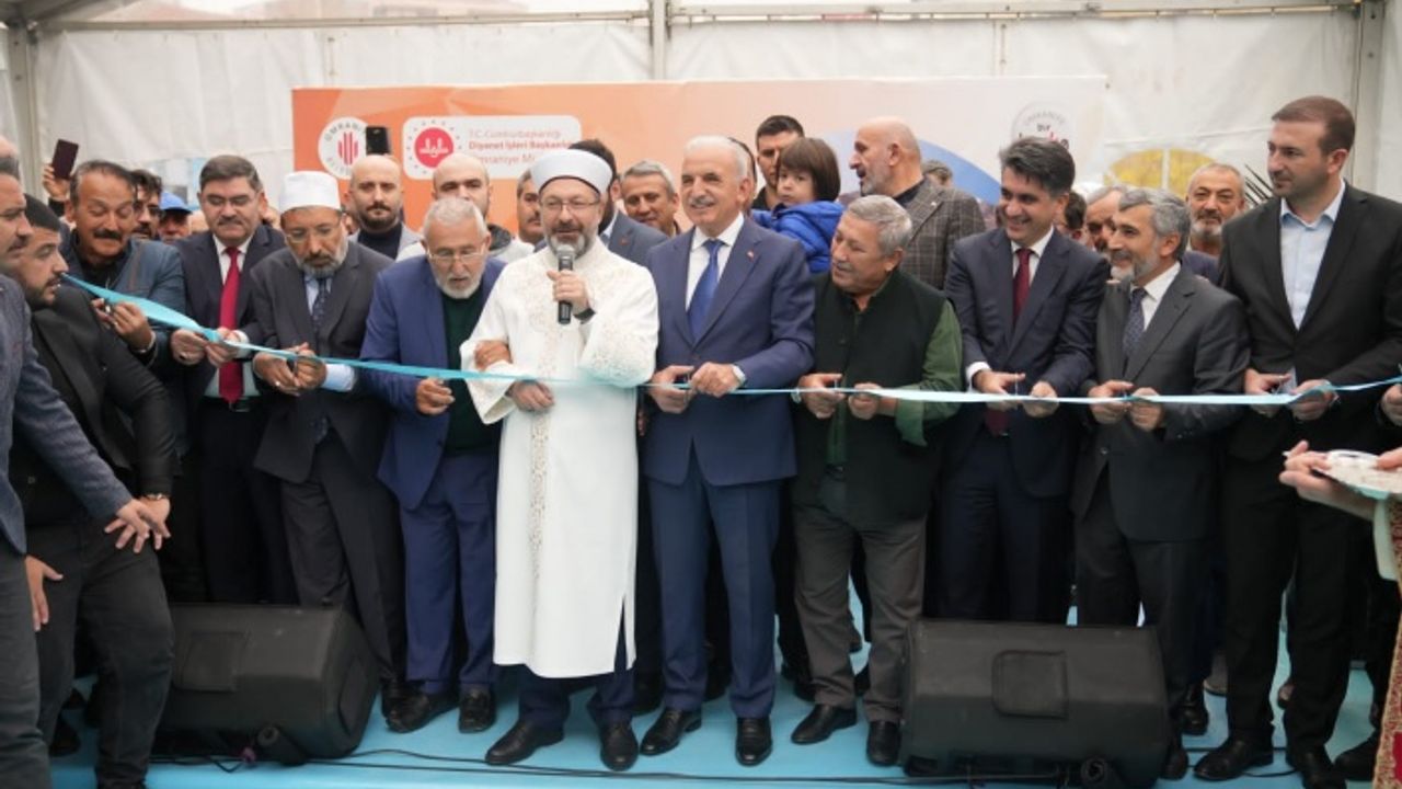 ÜMRANİYE’YE BİR KALICI ESER DAHA! HACI REŞİT KAKI CAMİİ İBADETE AÇILDI
