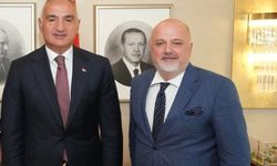 Yazın Ayrı, Kışın Ayrı Çalışan Bir Bakan: Mehmet Nuri Ersoy