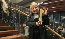 Usta gazeteci Zerrin Erdoğan'a Ustaya Vefa – Mesleğe Saygı Ödül'ü verildi