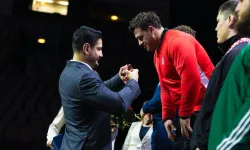 Rıza Kayaalp Mindere Altınla Döndü