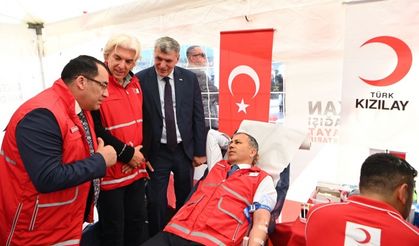 VALİ YERLİKAYA’NIN KATILIMIYLA KAN BAĞIŞI YAPILDI