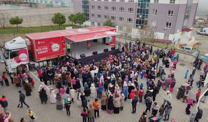 ÜMRANİYE BELEDİYESİ’NDEN ÇOCUKLARA DEPREMİ UNUTTURAN EĞLENCE TIR’I