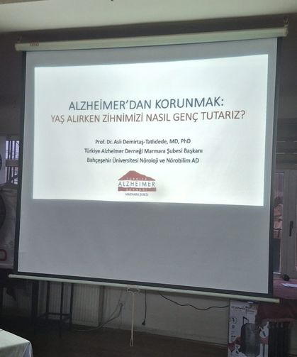 Alzheimer Hastalığı Ümraniye’de Düzenlenen Toplantıda Masaya Yatırıldı
