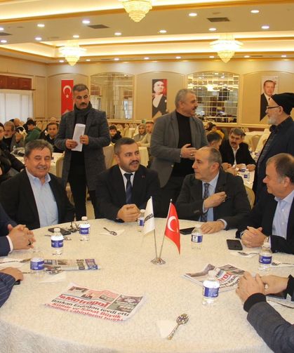 Esenyurt’ta Akdağmadeni Rüzgarı Esti: Hemşehriler Geleneksel Buluşmada Bir Araya Geldi