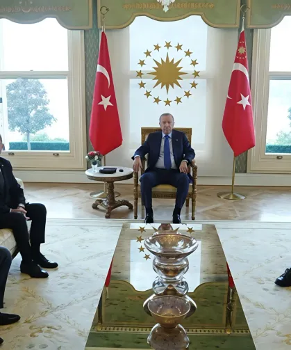 Cumhurbaşkanı Erdoğan, Çekmeköy Belediye Başkanı Orhan Çerkez’i kabul etti