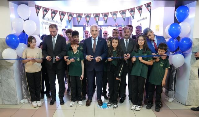 Ümraniye Belediye Başkanı İsmet Yıldırım 11 Kütüphanenin Açılışını Yaptı