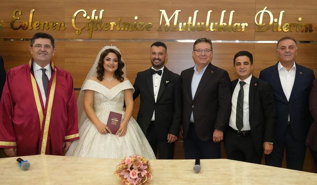 Bora Kılıç’ın Kardeşi Berna Kılıç’ın Nikahı Yoğun İlgi Gördü