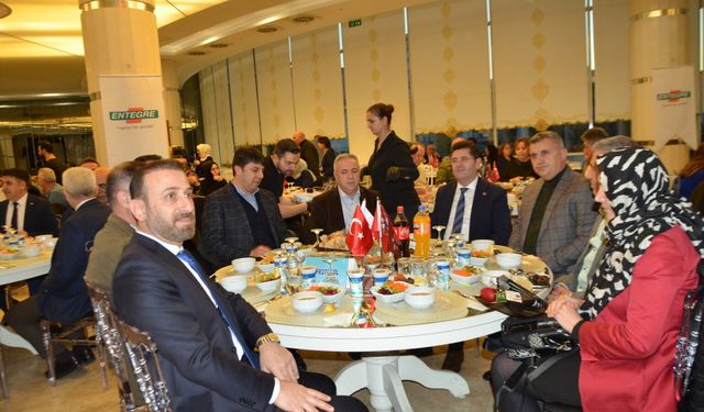 ÇEKSİAD’ın Geleneksel İftar Programına Yoğun Katılım