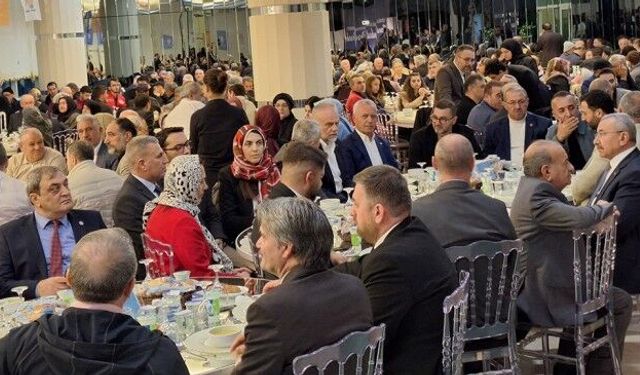AK Parti Çekmeköy Teşkilatı Vefa İftarında Buluştu