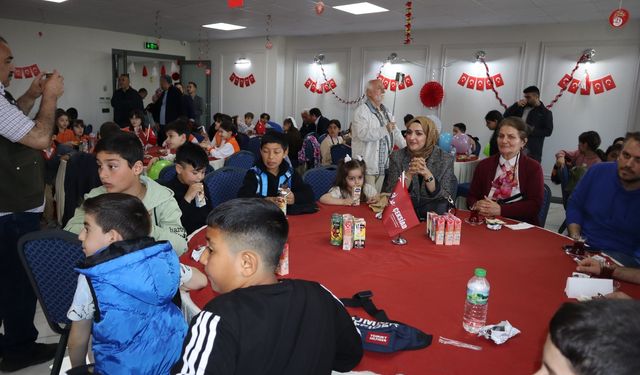 ÇEKSİAD’dan Geleceğe Yatırım: 23 Nisan Şenliği Çocuklarla Renk Buldu