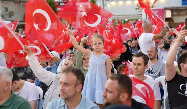 Ümraniye Belediyesi 15 Temmuz'un 9. yıldönümüne özel etkinlik düzenledi