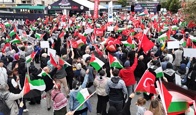 Ümraniye Özgürlük İçin Yürüdü, On Binler Tek Yürek Oldu