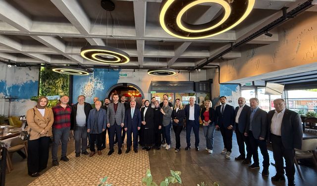 AK Parti Üsküdar İlçe Yönetimi Gazetecileri Ağırladı
