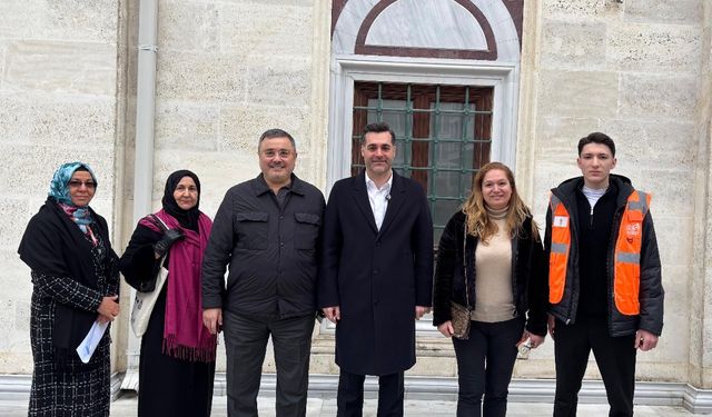 AK Parti Üsküdar İlçe Teşkilatı Bahçelievler Mahallesi’nde Geniş Kapsamlı Saha Çalışması Gerçekleştirdi