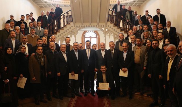 Üsküdar’da Vefa Buluşması: Eski ve Yeni İsimler Adile Sultan Kasrı’nda Bir Araya Geldi