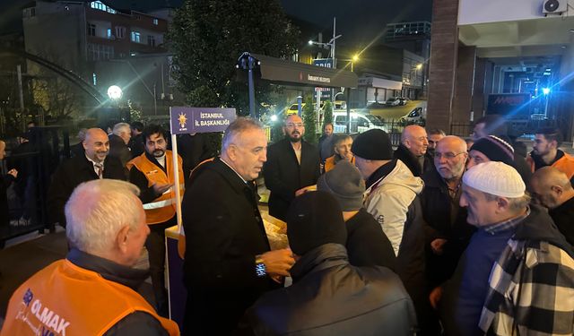 AK Parti Ümraniye İlçe Teşkilatından  Ramazan Boyunca 5 Bin Haneye Ziyaret
