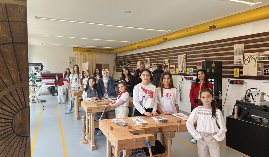 Modoko’da 23 Nisan Coşkusu Çocukların Neşesiyle Taçlandı