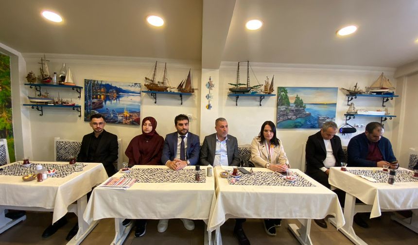 AK Parti Çekmeköy’den Medya Temsilcileriyle Kahvaltılı Bir Araya Geldi