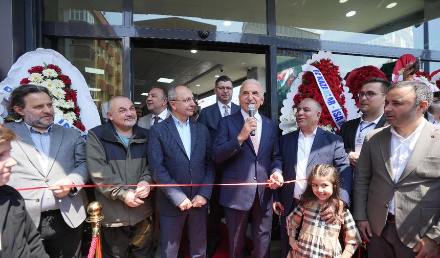 Ömür Hırdavat Ümraniye Şubesi Törenle Hizmete Açıldı