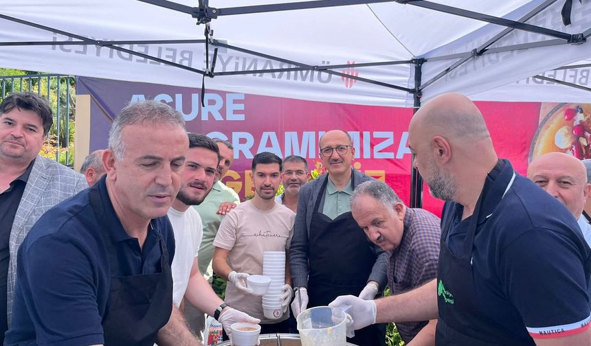 Ümraniye’de Aşure Bereketi