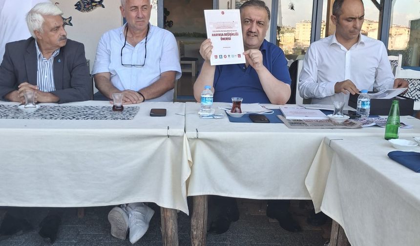 Hasan Karal: “Türkiye’de En Büyük Parti Kararsızlar”