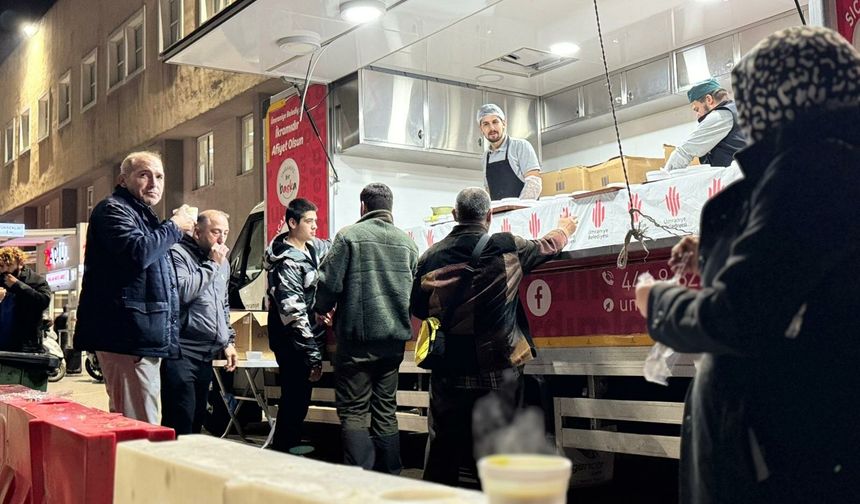 Ümraniye’de Sıcak Çorba İkramı Başladı