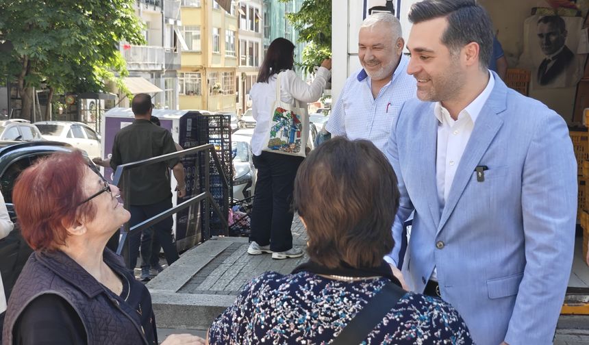 AK Parti Üsküdar İlçe Teşkilatı Murat Reis Mahallesi’nde Vatandaşlarla Buluştu