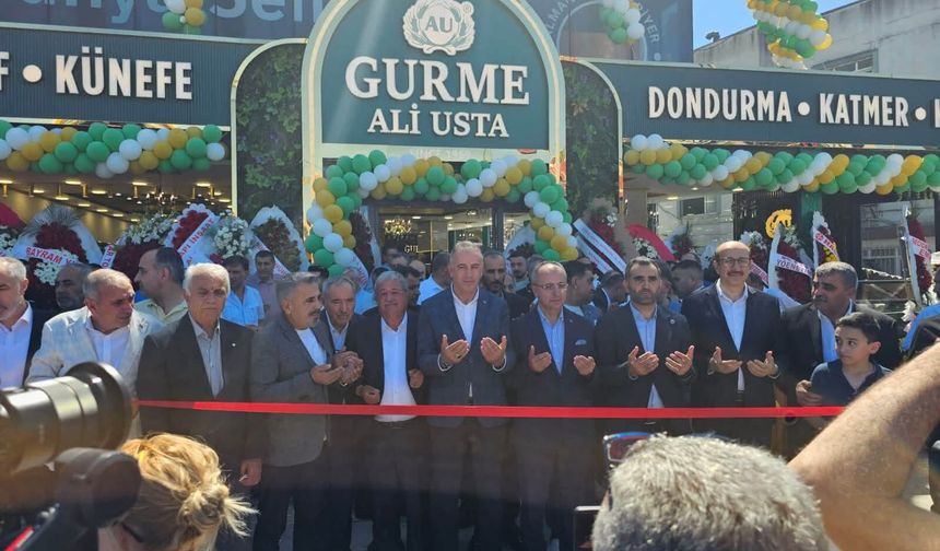 Ümraniye’de Lezzet Dolu Açılış: Gurme Ali Usta Künefe Yeni Şubesini Hizmete Açtı