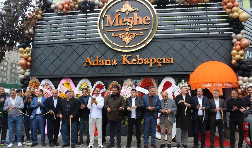 Şerifali’de Görkemli Açılış! Meşhe Adana Kebapçısı’na Yoğun İlgi! Alican Usta’dan “Ya Allah, Bismillah” Diyerek İlk Adım